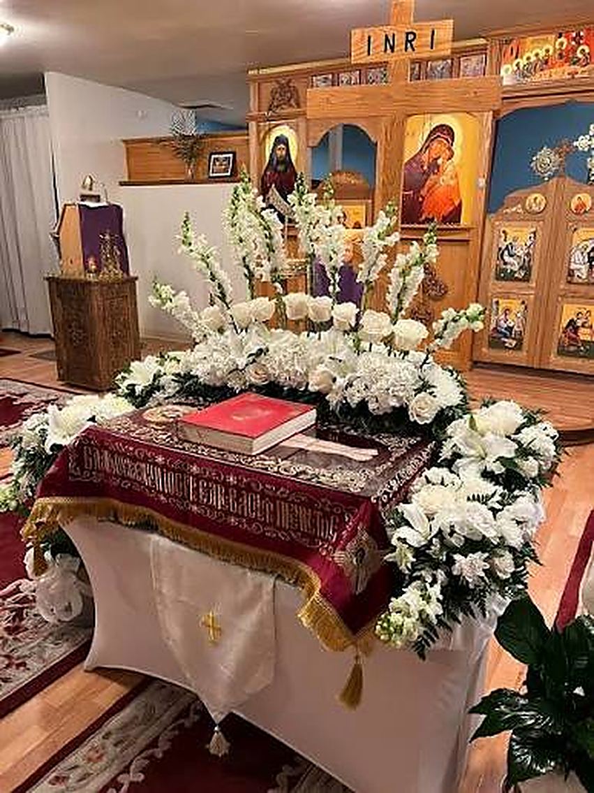 The epitaphios, covered in flowers