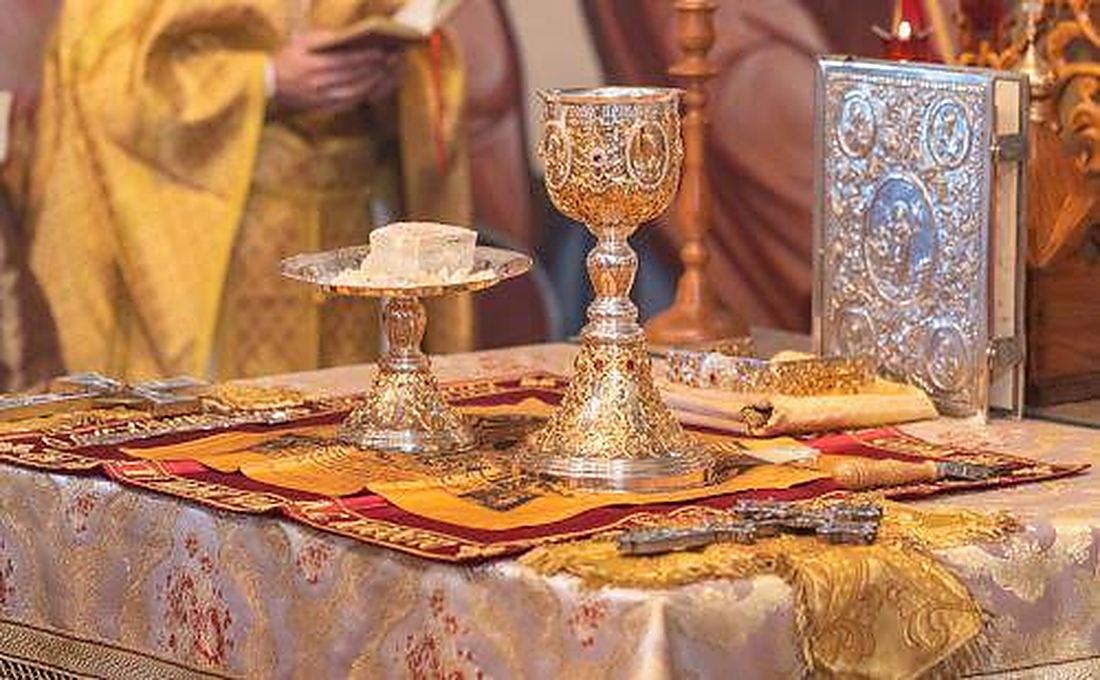 The vessels set out before the service